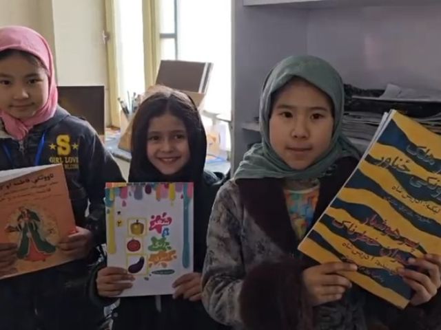Video: Die Rahman-Nadjafi-Bibliothek in unserem Strßenkinder-Projekt in Kabul